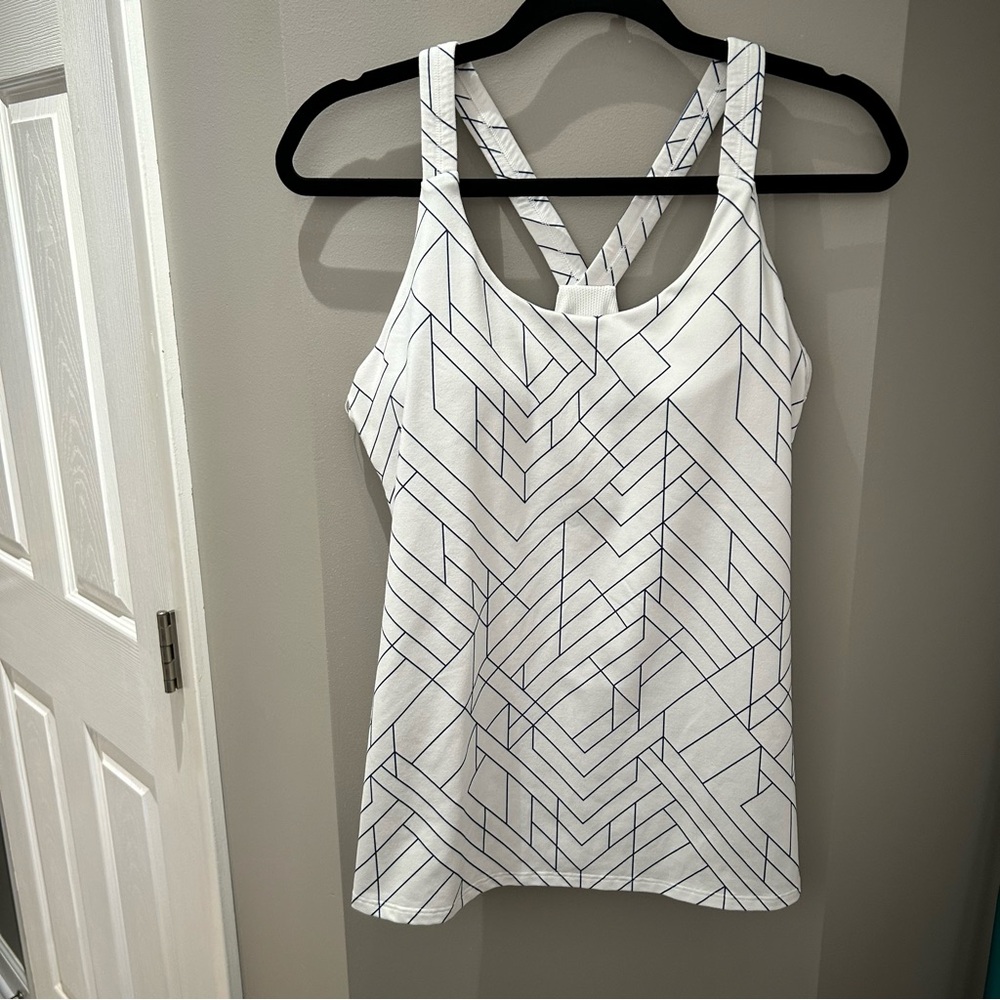 Athleta White Racer Back Padded Workout Top-Lg